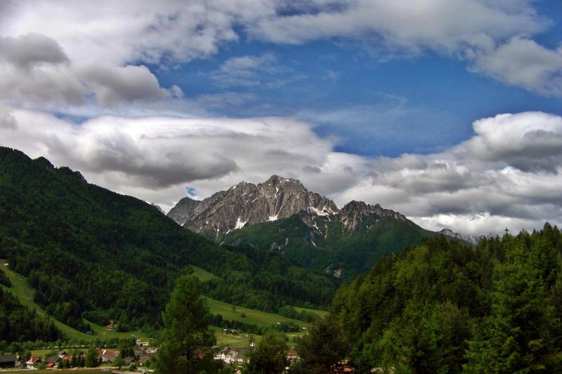 Az Alpok napos oldalán körutazás