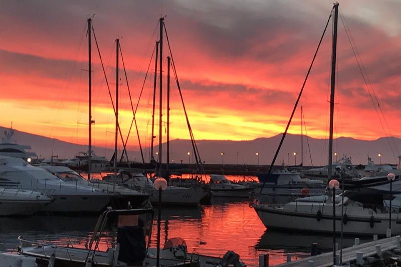 Dolce Vita A Vezúv Lábánál