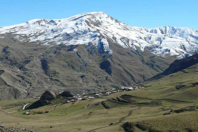 Baku, A kaszpi Dubai és Azerbajdzsán Legszebb Tájai körutazás