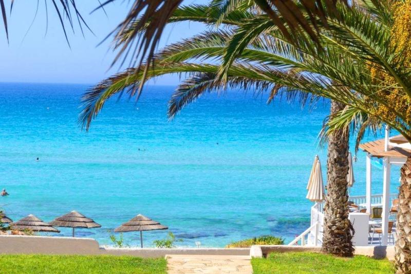 Dél-Ciprus Ayia Napa utazás Nissi Beach Resort