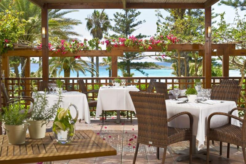 Dél-Ciprus Ayia Napa utazás Nissi Beach Resort