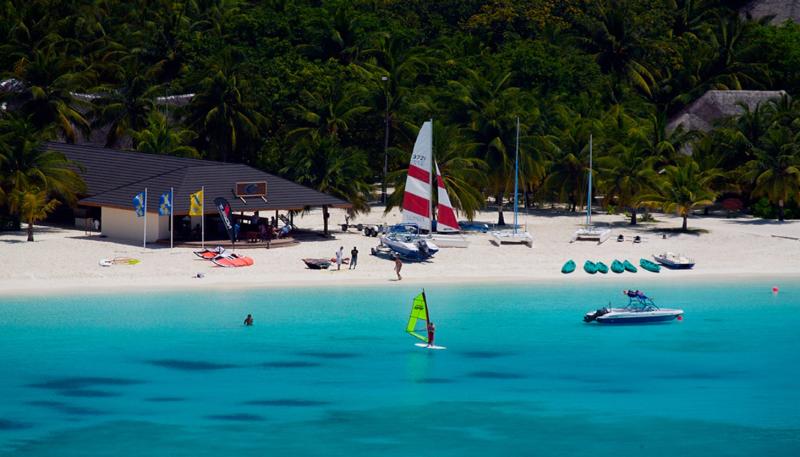 Szilveszter - Kuredu Island Resort & Sangu Water Villas