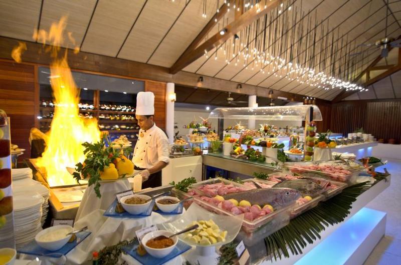 Maldív-szigetek utazás Lily Beach Resort & Spa Huvahendhoo