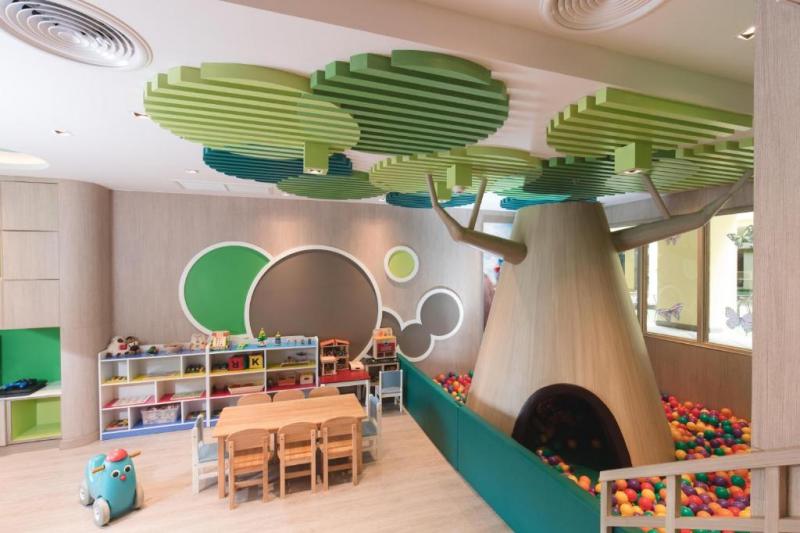 Phuket utazás Marriott Resort & Spa, Merlin Beach