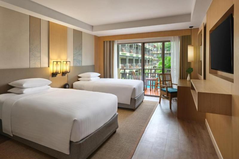 Phuket utazás Marriott Resort & Spa, Merlin Beach