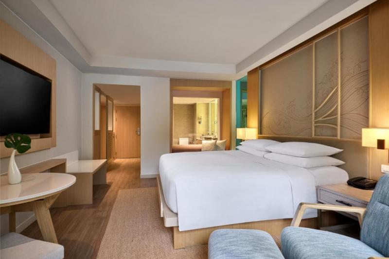 Phuket utazás Marriott Resort & Spa, Merlin Beach