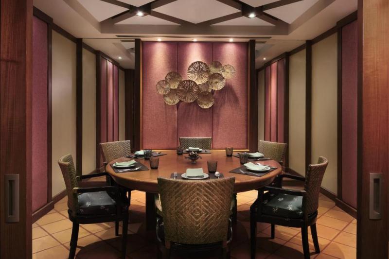 Phuket utazás Marriott Resort & Spa, Merlin Beach