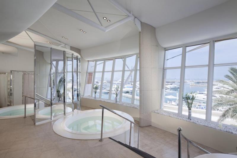 Duba utazás The Jumeirah Beach Hotel