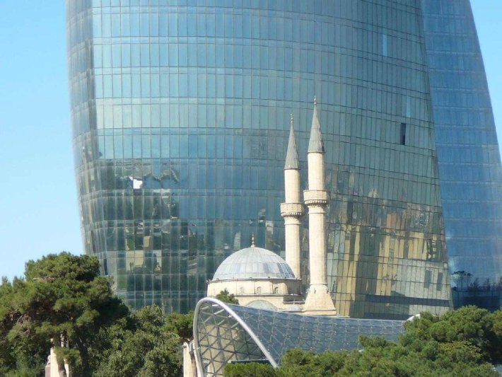 A Kaukázus 1001 színű szőnyege