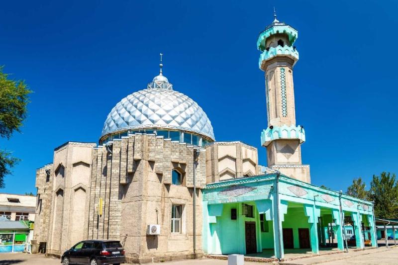 Kazahsztán utazás és Kirgizisztán szállás