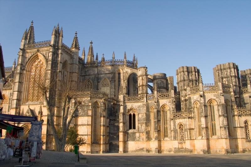 Közép-Portugália Kincsei Lisszaboni Városnézéssel körutazás