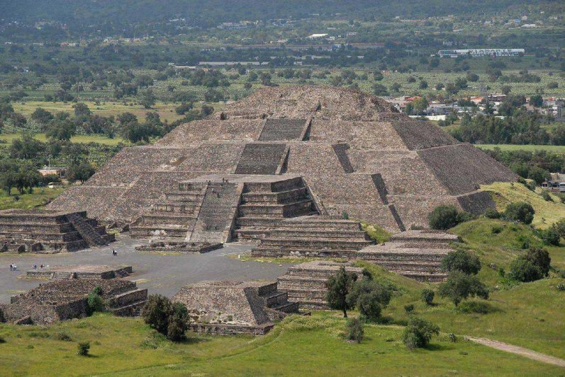 Misztikus Mexikó Azték és Maja piramisok