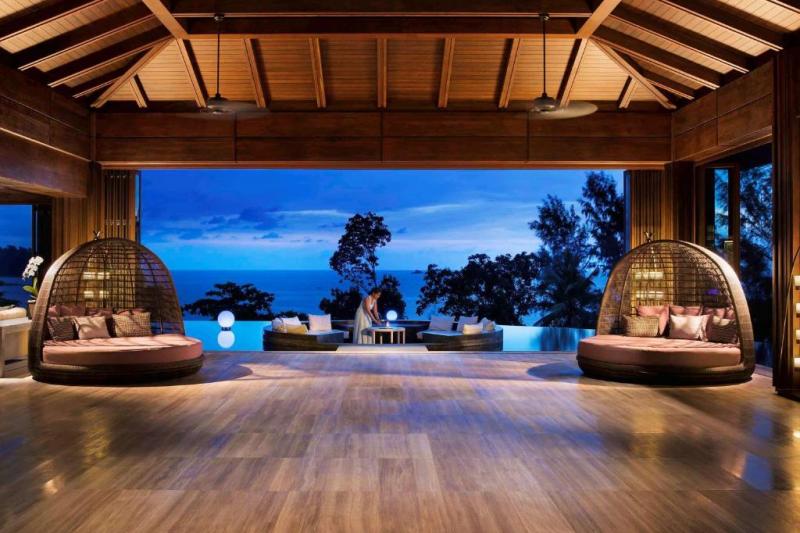 Phuket utazás Pullman Phuket Arcadia Naithon Beach