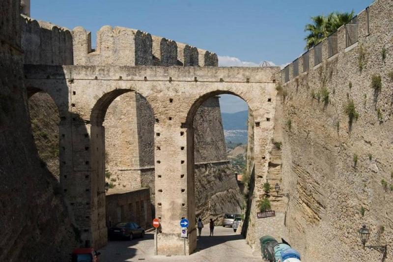 Olasz körutak utazás Puglia és Basilicata különleges világa