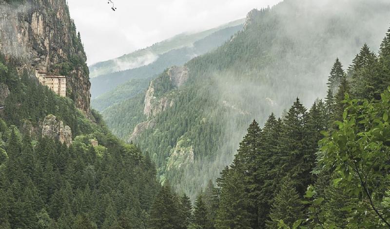 A smaragdzöld fekete-tengeri partvidéktől Noé bárkájáig