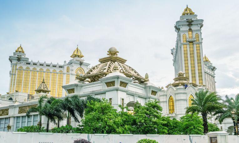 Hongkong-Makaó, Hainan szilveszterkor
