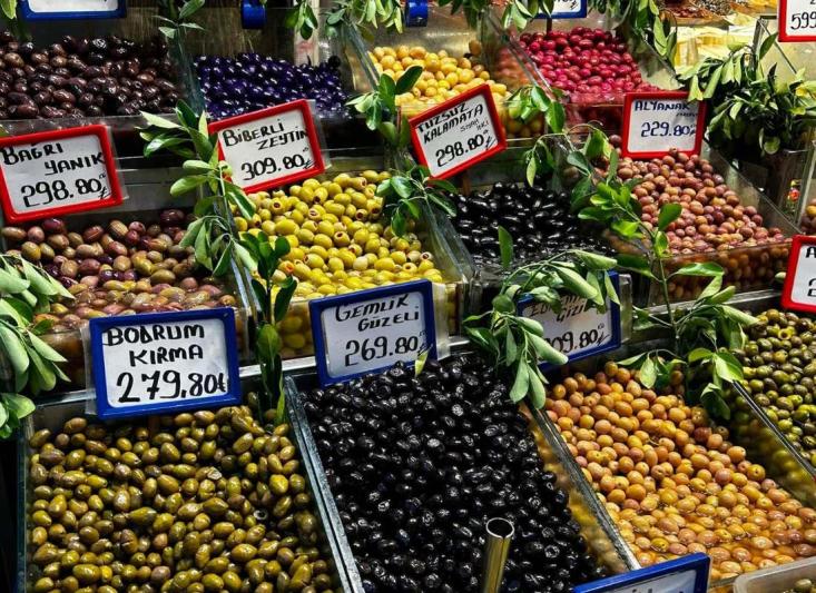 Isztambul és a Boszporusz a Nemzetközi Tulipánfesztivál idején
