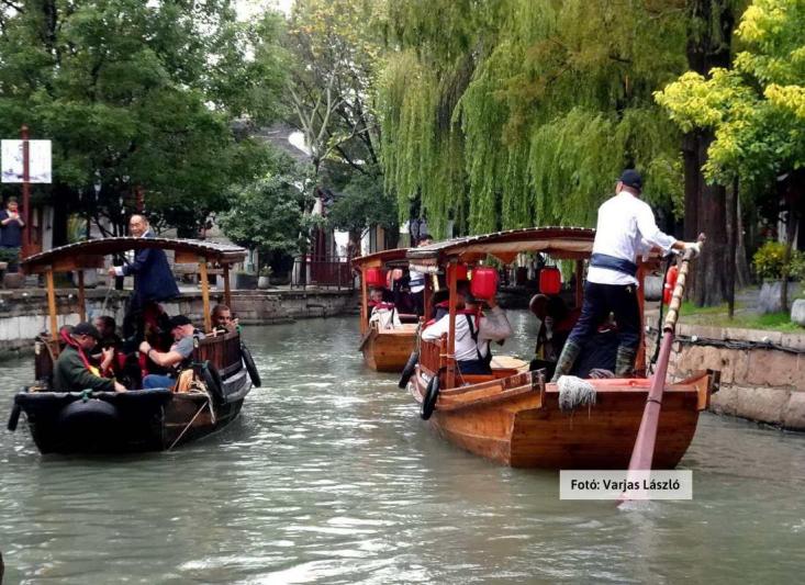Peking-Shanghai a puskagolyó expresszel