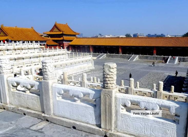 Peking-Shanghai a puskagolyó expresszel