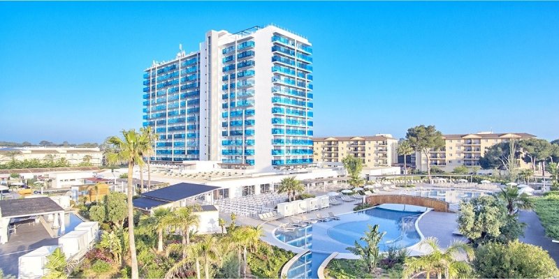 Mallorca Can Picafort utazás Hotel BG Tonga Design & Suites Tower