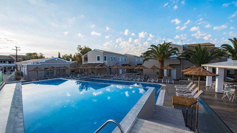 Korfu Sidari utazás Amour Holiday Resort