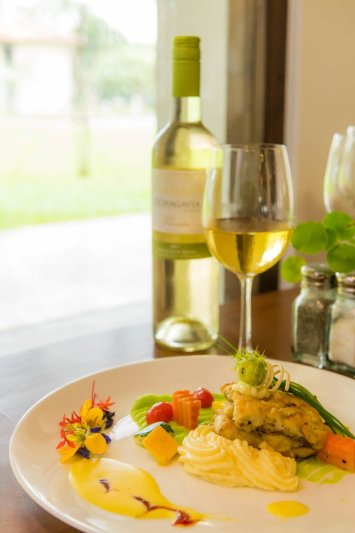 Sri Lanka utazás Blue Water Hotel & SPA