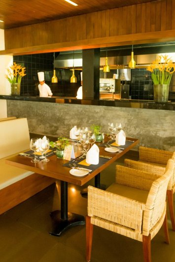 Sri Lanka utazás Blue Water Hotel & SPA