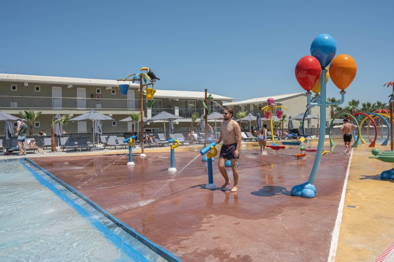 Zakynthos utazás Caretta Paradise Resort & Waterpark