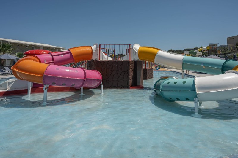 Zakynthos utazás Caretta Paradise Resort & Waterpark
