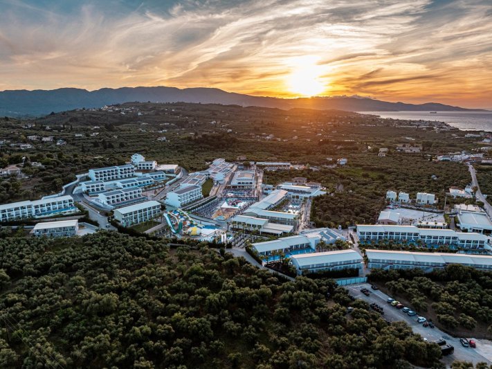 Zakynthos utazás Caretta Paradise Resort & Waterpark