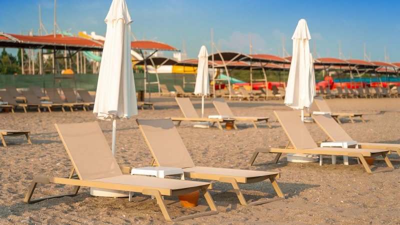 Casa Fora Beach Resort Side