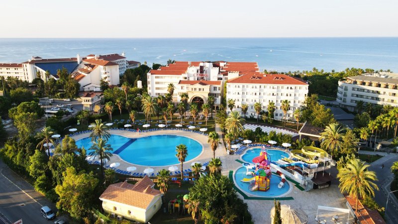Hotel Cesars Resort Side Side