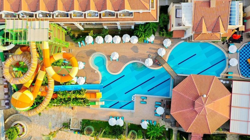 Crystal Aura Beach Resort and Spa Kemer
