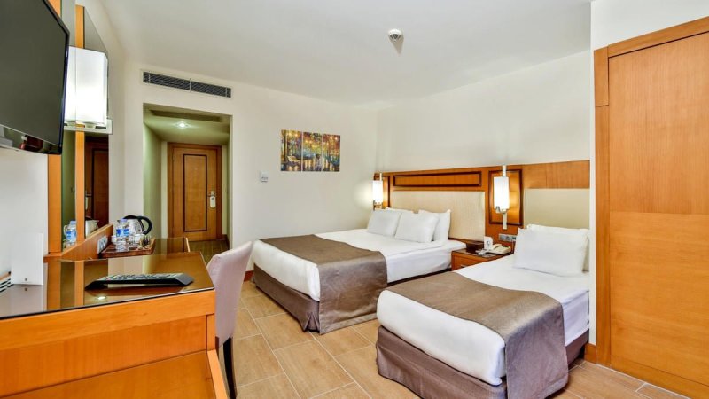 Kemer utazás Crystal Prestige Elite