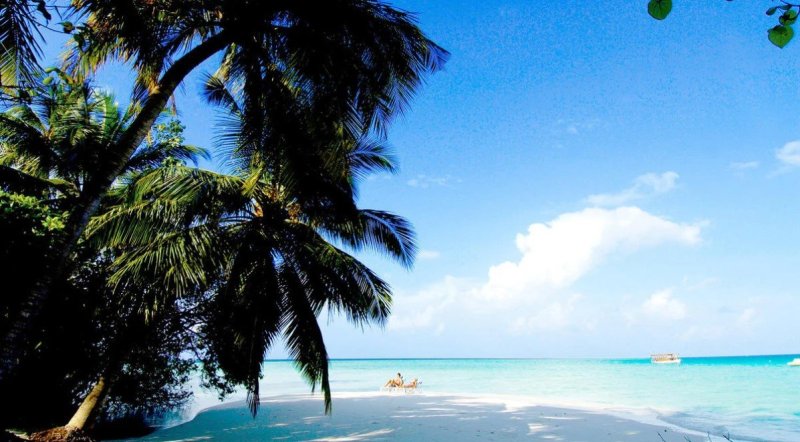 Maldív-szigetek utazás Diamonds Athuruga Island Resort