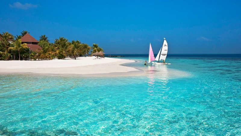 Maldív-szigetek utazás Diamonds Athuruga Island Resort