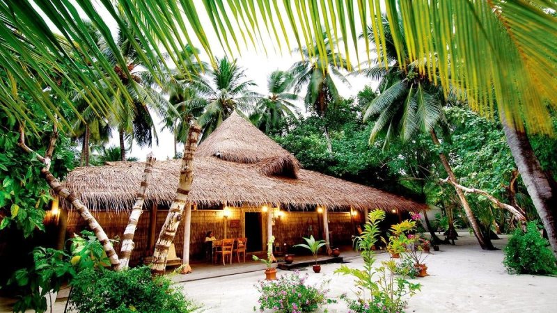 Maldív-szigetek utazás Diamonds Athuruga Island Resort