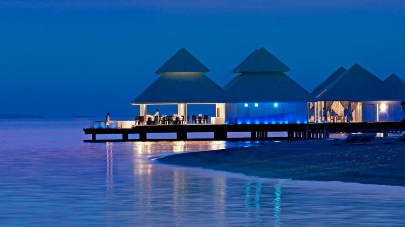 Maldív-szigetek utazás Diamonds Athuruga Island Resort