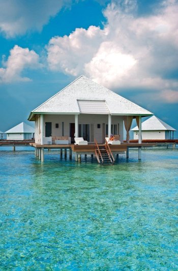 Maldív-szigetek utazás Diamonds Athuruga Island Resort