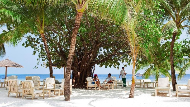 Maldív-szigetek utazás Diamonds Athuruga Island Resort