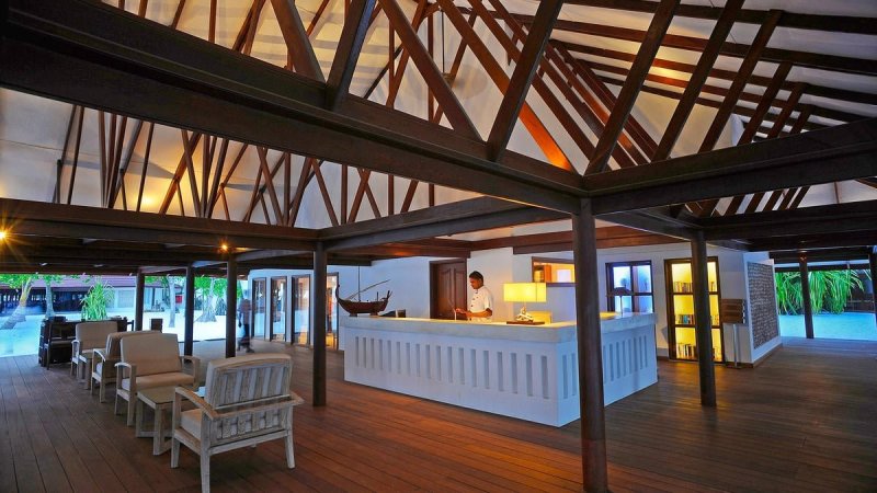 Maldív-szigetek utazás Diamonds Athuruga Island Resort