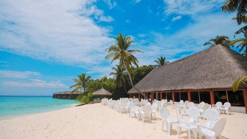 Maldív-szigetek utazás Fihalhohi Island Resort