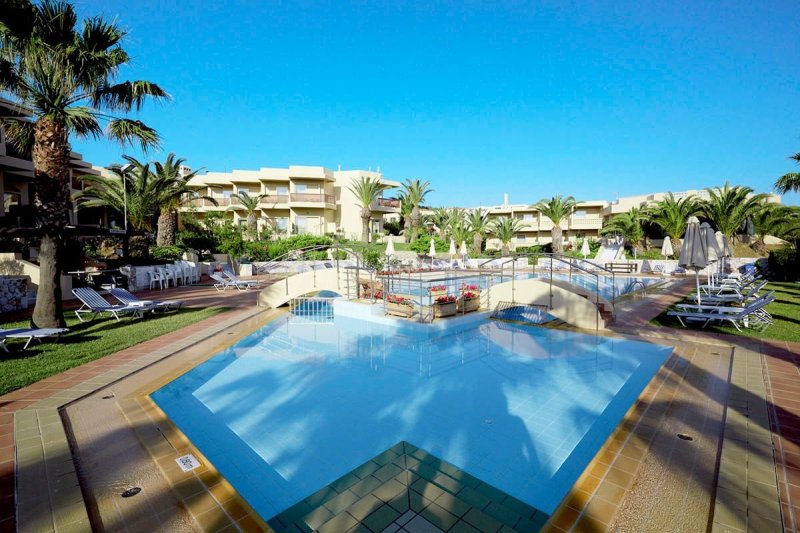 Kréta Agia Marina utazás Giannoulis Santa Marina Beach Resort