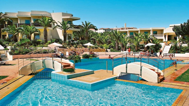 Kréta Agia Marina utazás Giannoulis Santa Marina Beach Resort