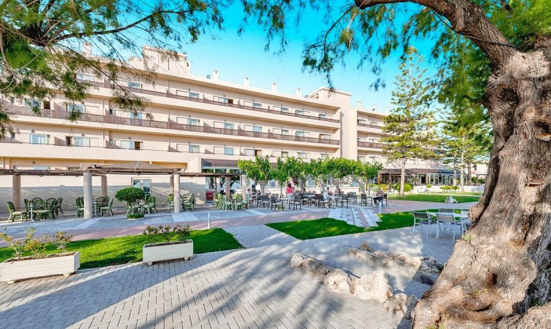 Kréta Agia Marina utazás Giannoulis Santa Marina Beach Resort