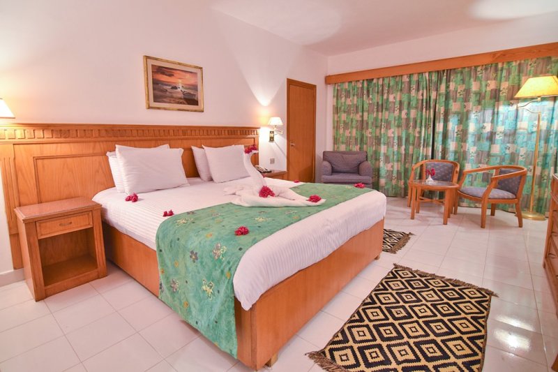 Marsa Alam utazás Hotel Alexander the Great Resort