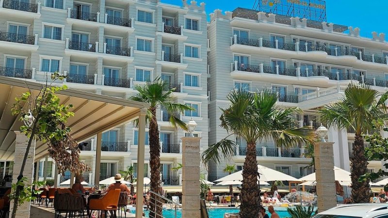 Durres utazás Hotel Amelia Mare