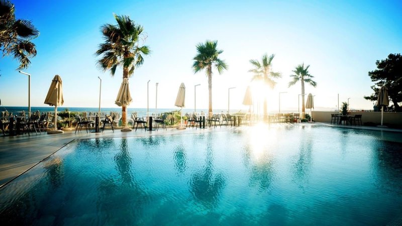 Albánia utazás Hotel AMR