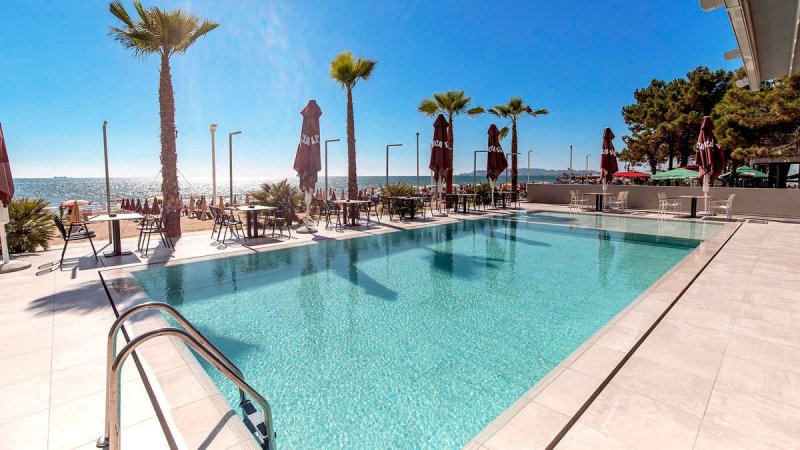 Albánia utazás Hotel AMR