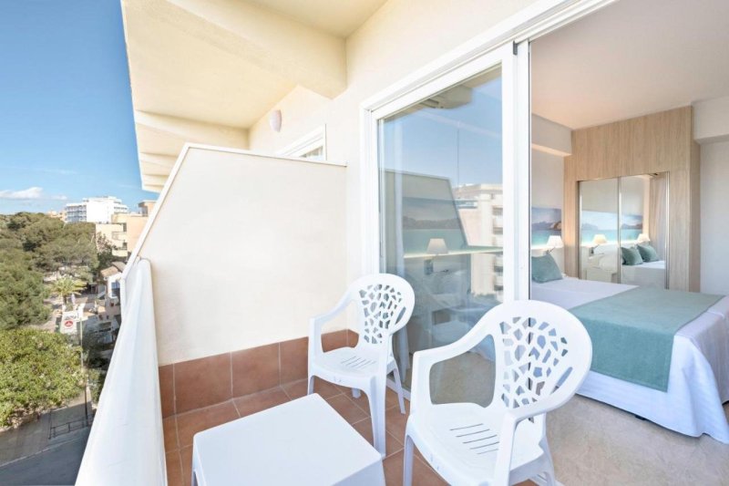 Mallorca El Arenal utazás Hotel Azuline Bahamas